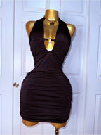 Vestido Mini Negro Escote Halter Fruncido con Detalle de Anillo
